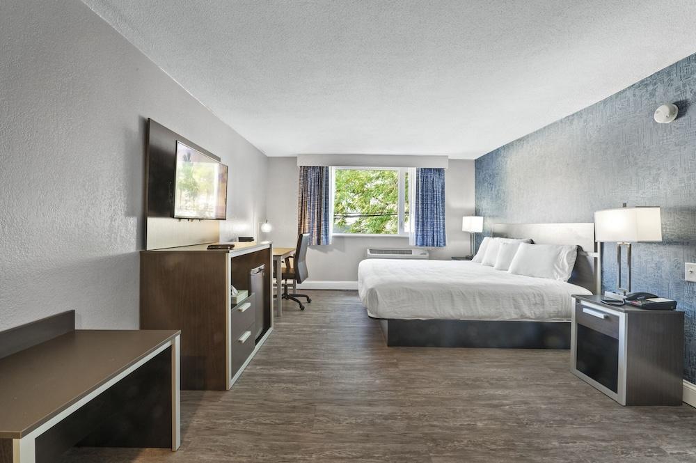 Super 8 By Wyndham Watertown/Cambridge/Boston Area Hotel Exterior foto